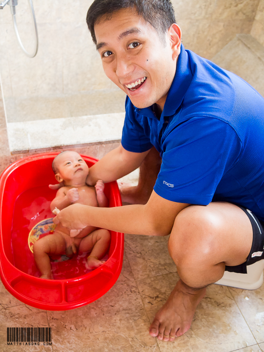 Papa bathing me!