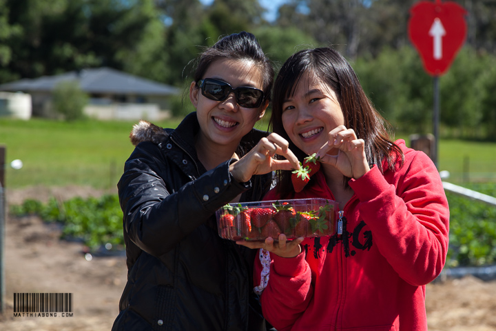 Mama & Yiyi enjoying themselves