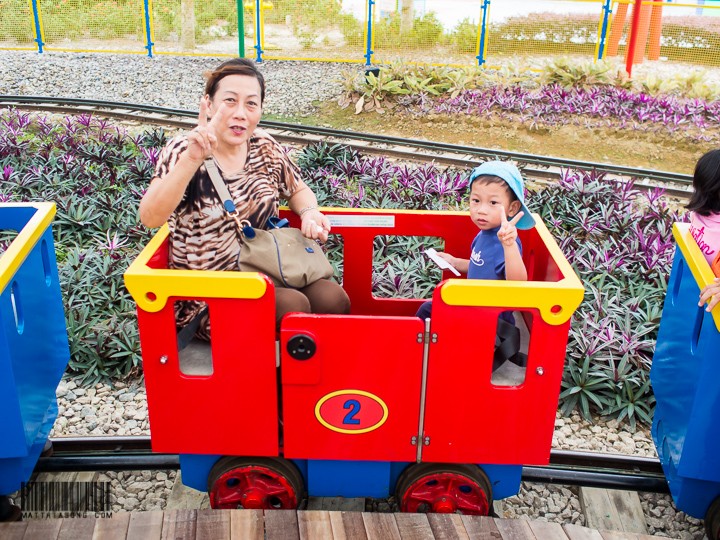 Choo Choo Train with Nai Nai