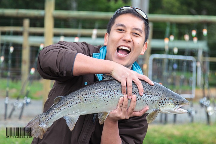 Papa caught a large salmon!